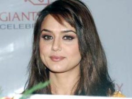 Preity Zinta speaks on her comeback film Ishkq in Paris