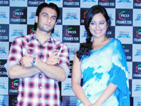 Sonakshi in, Anuskha out of Ranveer's life