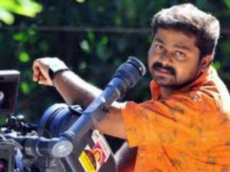 Saji Surendran shooting for Kunjaliyan at Pollachi