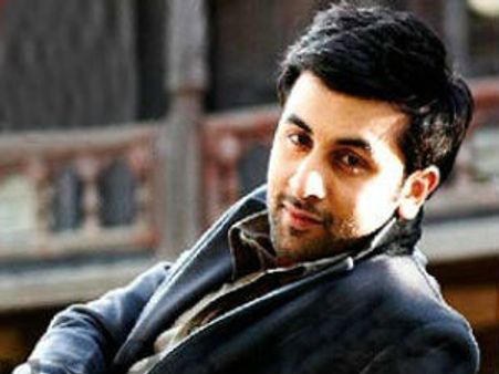 Ranbir Kapoor to catch Messi's action from the crowd
