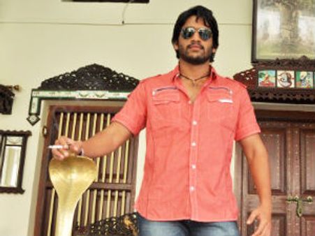 Nagarjuna made RGV to change the movie title!