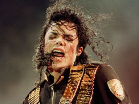 Stars back out of Michael Jackson tribute concert