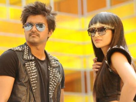 Vijay-Ileana in never-seen-before costumes