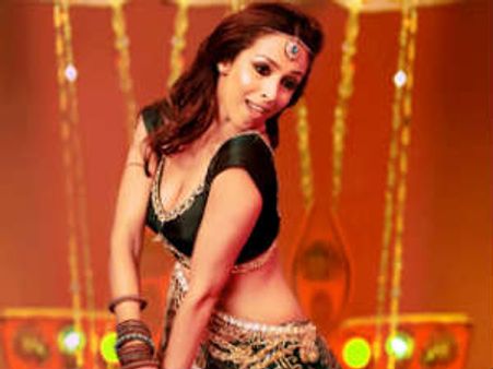 Malaika Arora Khan set to do item song in Housefull 2