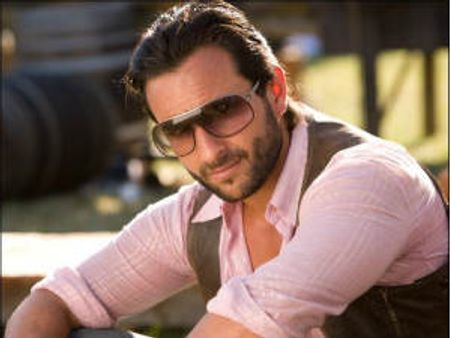 Saif Ali Khan gushes on his wedding suit
