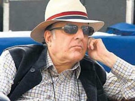 Bollywood stars offer condolences to Pataudi family