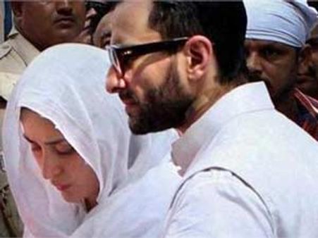 Saif Ali Khan, Kareena Kapoor attend Sr Pataudi’s funeral with family