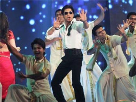 Shahrukh Khan cannot dance, says Kamaal Khan