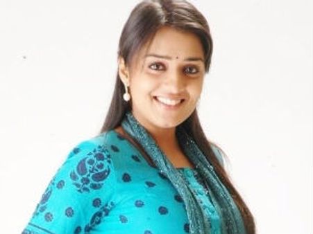 Nikita roped in for Karthi's next film