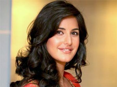 Katrina Kaif to surprise her fans, turns singer in Dhoom 3