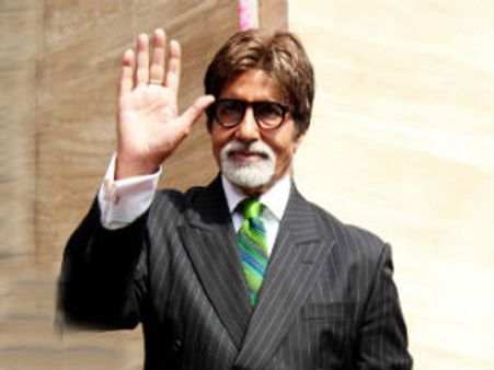 Amitabh Bachchan voices for Shahrukh's Ra.One