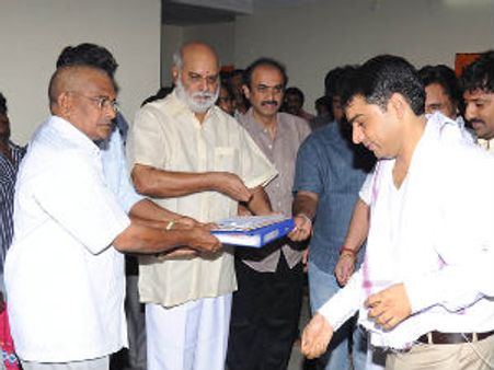Venkatesh-Mahesh Babu are siblings in SVSC