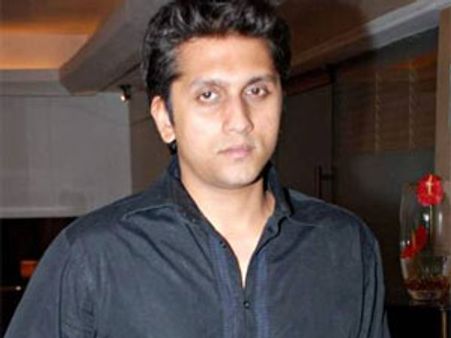 The Bhatt kid Mohit Suri dumps home banner?