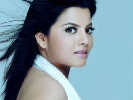 Bigg Boss 5: Shradha Sharma’s wardrobe malfunction