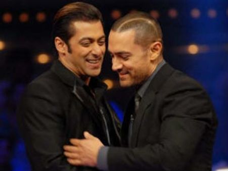Salman Khan postpones Ek Tha Tiger release for Aamir