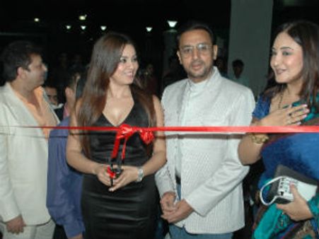 Mahima Chowdhury launches ITA School Of Performing Arts