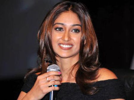 Farah Khan stands by Ileana!