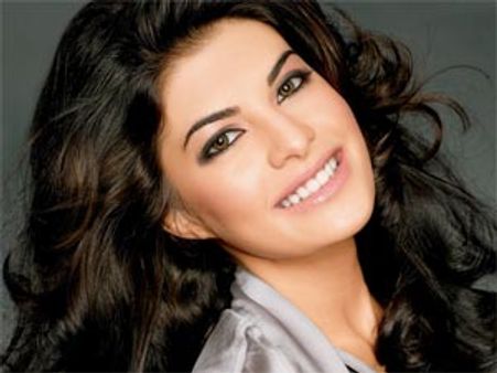 Jacqueline Fernandez dumps Krissh 2 for Sajid Khan?