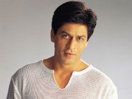 Shahrukh Khan gets emotional on his 46th birthday in plane