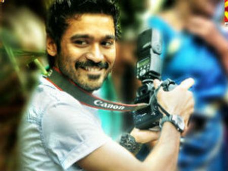 Dhanush to make his debut in Bollywood!