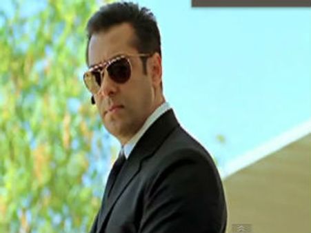 Salman Khan researches on nuclear physics for Ek Tha Tiger