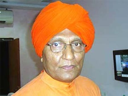 Big Boss 5: Swami Agnivesh boycotted for not shedding saffron