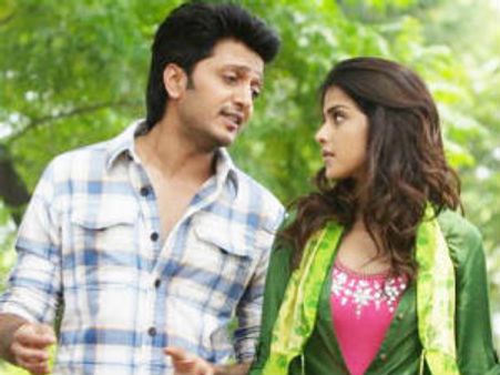 Genelia's in no mood to talk about her marriage with Riteish Deshmukh!