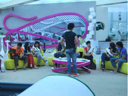 Bigg Boss 5: Sunny Leone becomes talk of the house