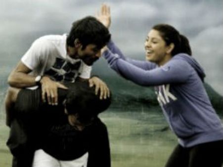 Selvaraghavan's Mayakkam Enna ready for worldwide release
