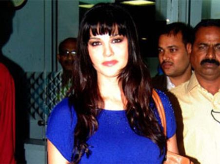 Porn actress Sunny Leone to do a blue film on Big Boss 5?