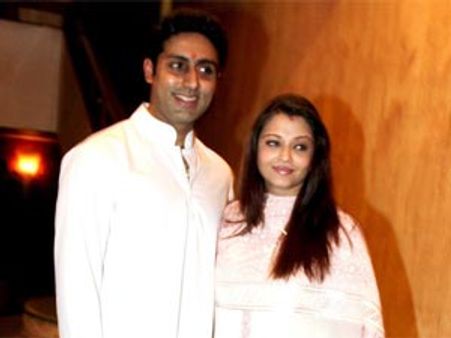 Aishwarya Rai's Beti B disrupts Abhishek Bachchan's work
