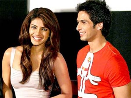Shahid Kapoor still suffering from Priyanka Chopra fever?
