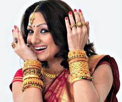 Priyanka Upendra re-enters Bollywood with Mithun Chakraborty's film