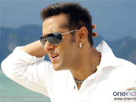 Busy Salman Khan gets dumped?