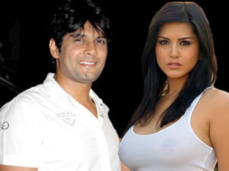 Bigg Boss 5: Is Amar Upadhyay Sunny Leone's perfect man?