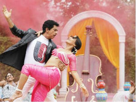 The Dirty Picture gets rave reviews from film critics