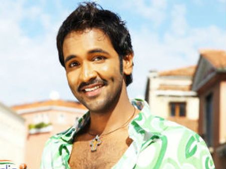 Manchu Vishnu, wife Veronica welcome twin baby girls