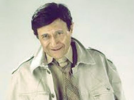 Dev Anand's family yet to announce his funeral plans