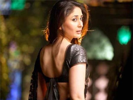 Kareena Kapoor bursts into tears