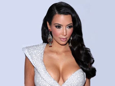 Kim Kardashian reveals her butt