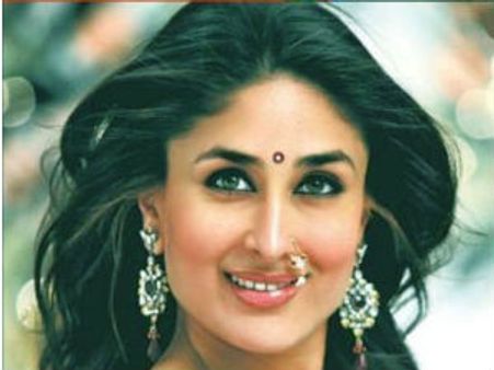 Heroine Kareena Kapoor is all set to tweet