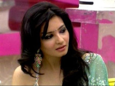 Bigg Boss 5: Shonali Nagrani evicted; Amar stays back in house