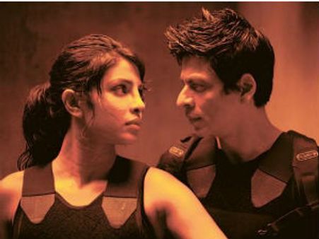 Priyanka gushes on her love-hate relationship with Shahrukh