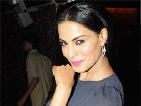 Veena Malik is married?