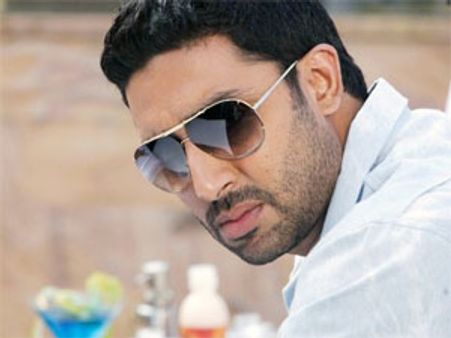 Abhishek Bachchan wears ring for his mom