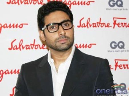 Abhishek Bachchan supports Anna Hazare's fasting