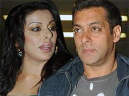 Bigg Boss 5: Pooja Bedi snubbed for hating Salman Khan
