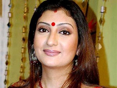 Bigg Boss 5: Why so much hatred towards winner Juhi Parmar?