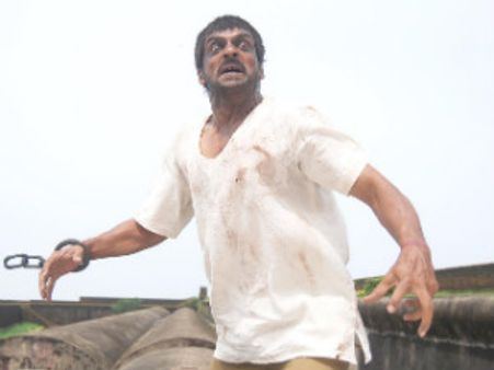 Upendra playing dual role in Aarakshaka?