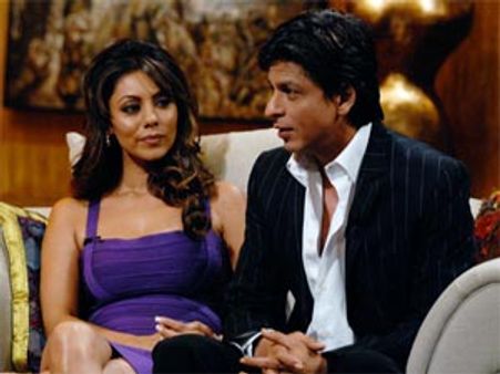 Shahrukh Khan proves his love for wife Gauri Khan